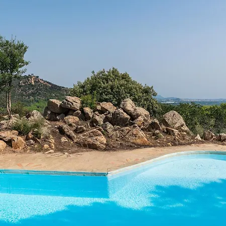 Fiorita Apartment